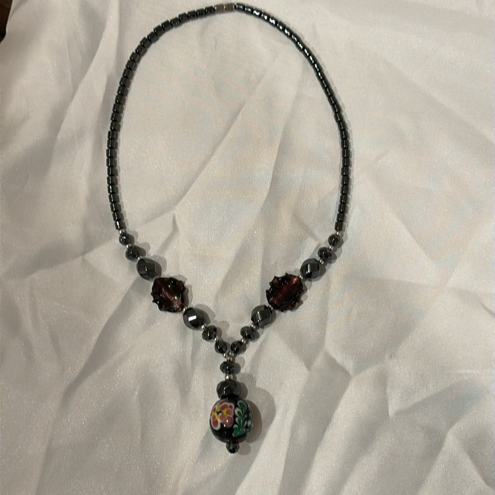 Exquisite bead necklace. - Picture 2 of 8